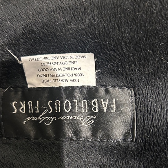 Fabulous Furs Luxurious Animal Print Throw - Picture 2 of 3